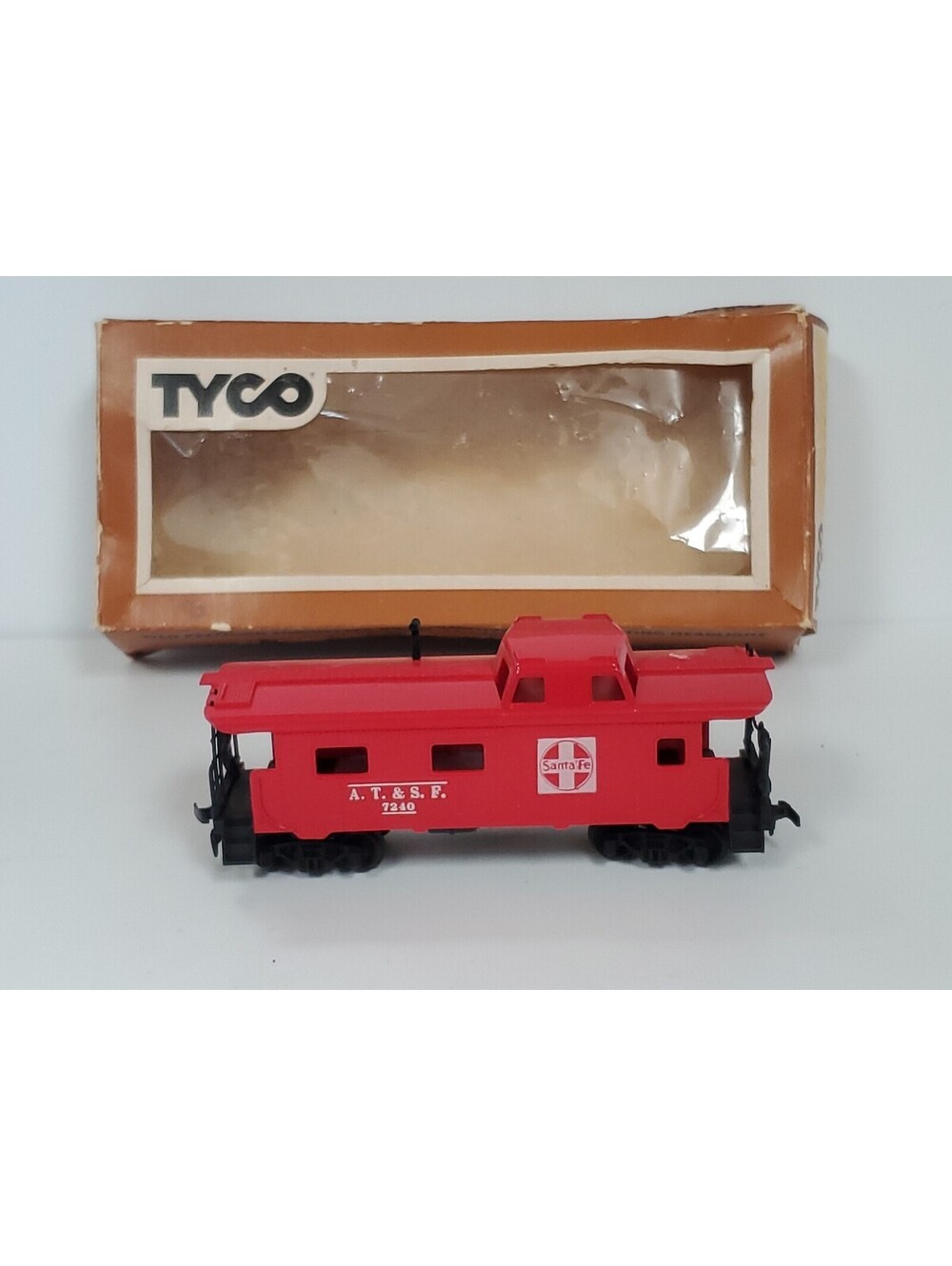 1977 TYCO Chattanooga Caboose Santa Fe A.T. & S.F. 327-22 Great Condition